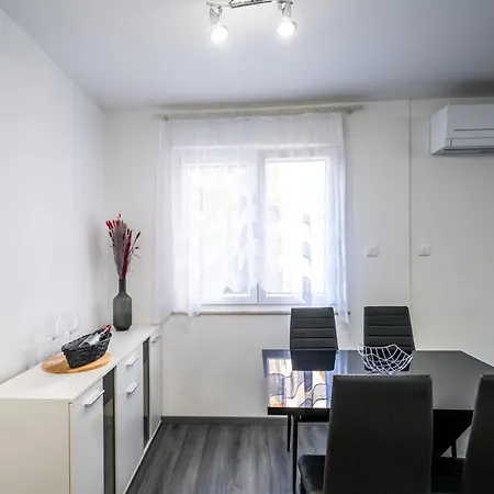 Luxe Apartmán *